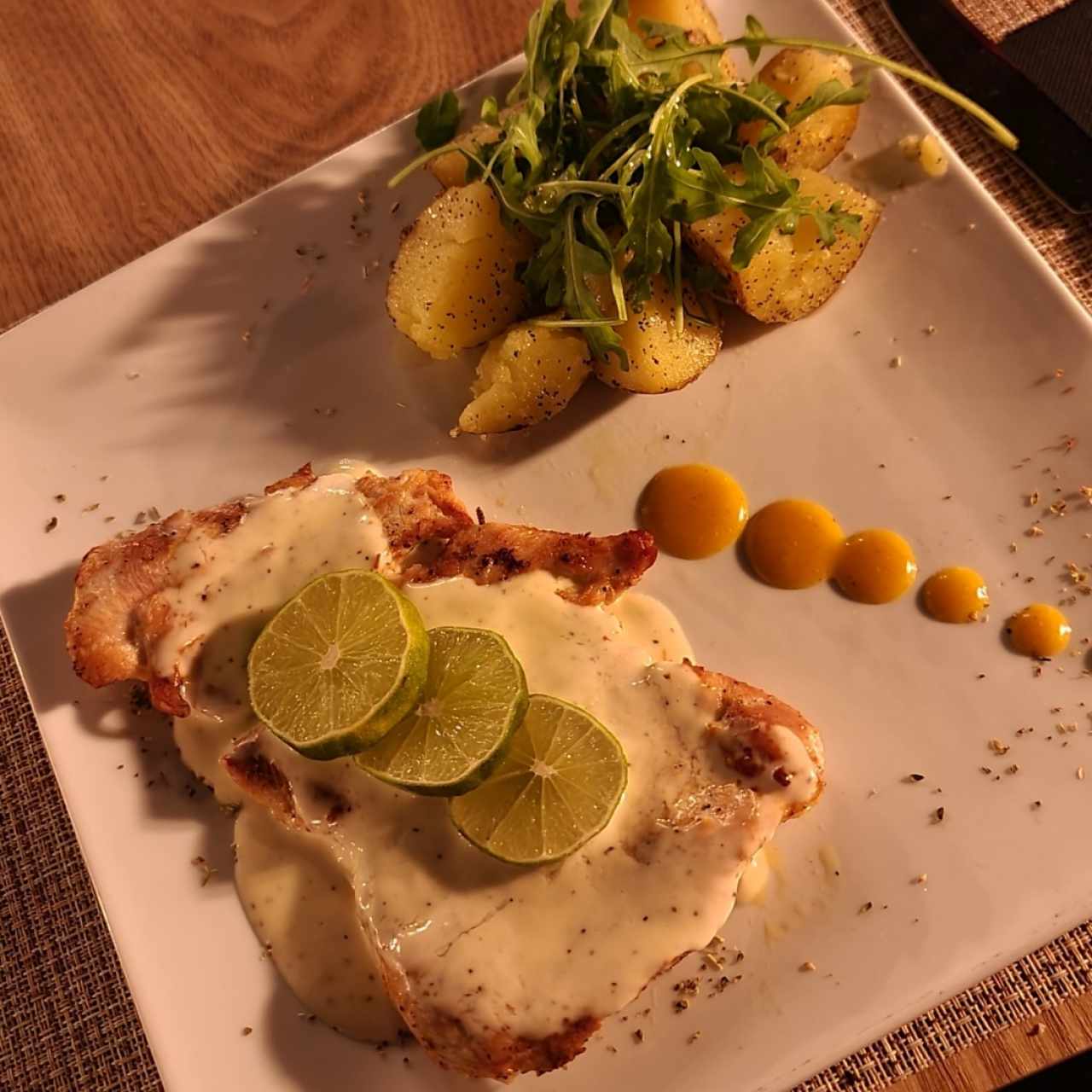 Pechuga de pollo al limón con Puré de Papas