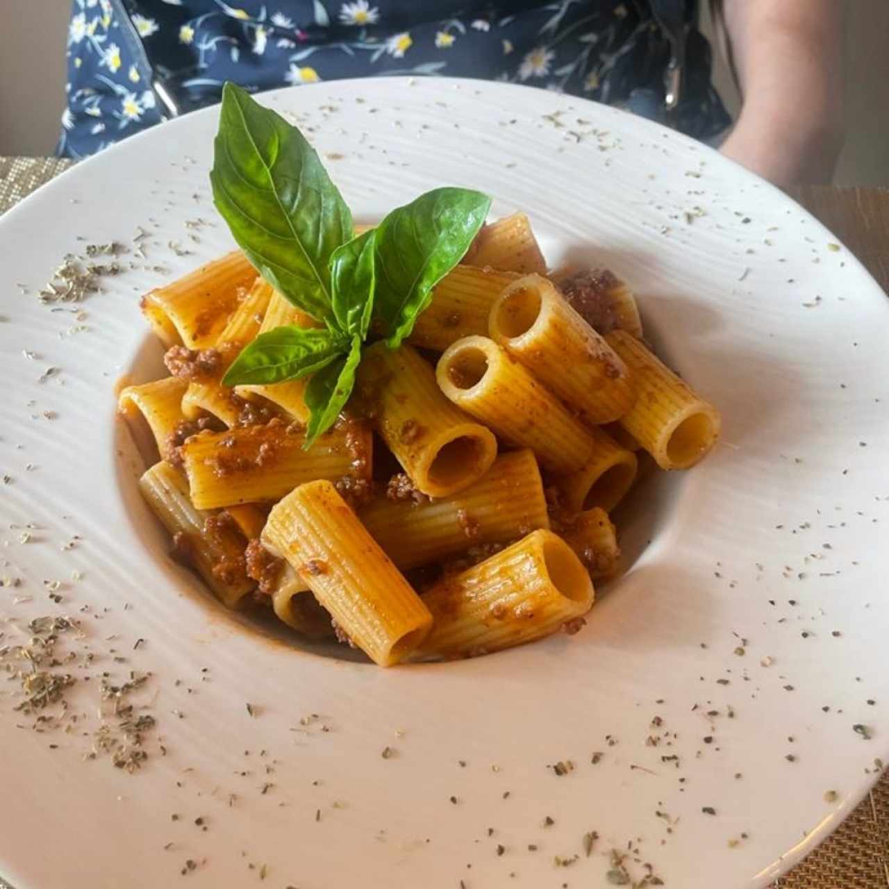 Rigatoni con Salsa Boloñesa de la Abuela Clara