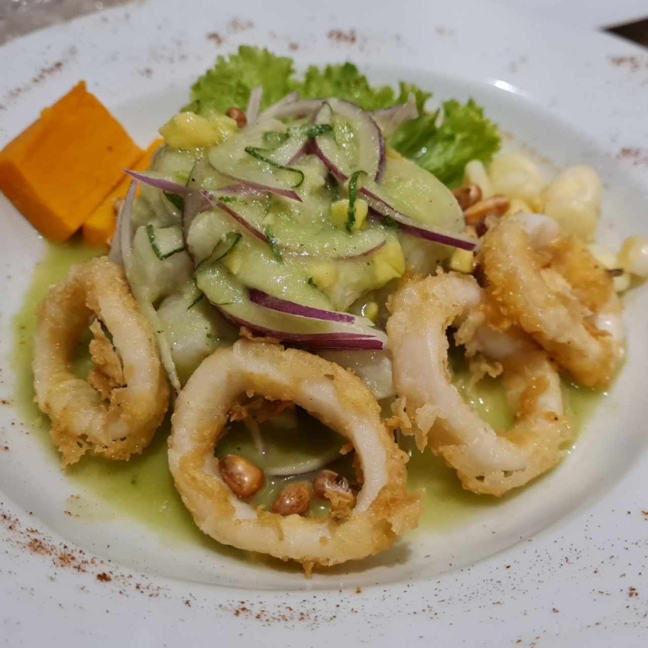 Ceviche de Corvina con Crema de Aguacate