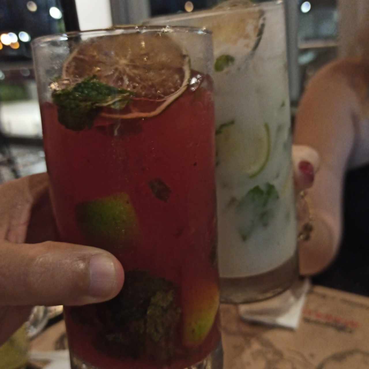 Mojito de coco y frutos rojos