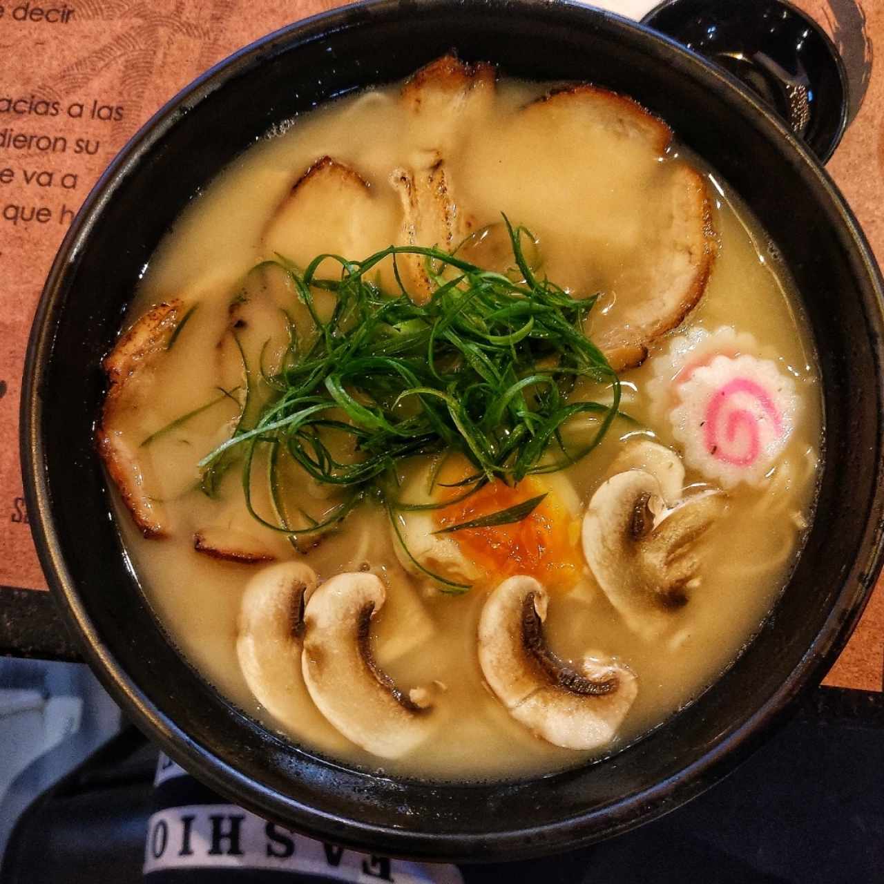 Sopas - Tsugoi Ramen