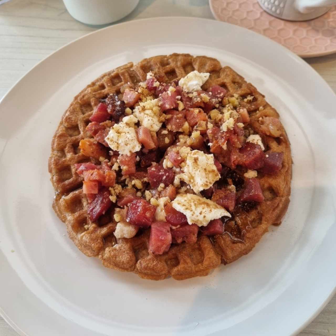 wafle bacon, maple y queso