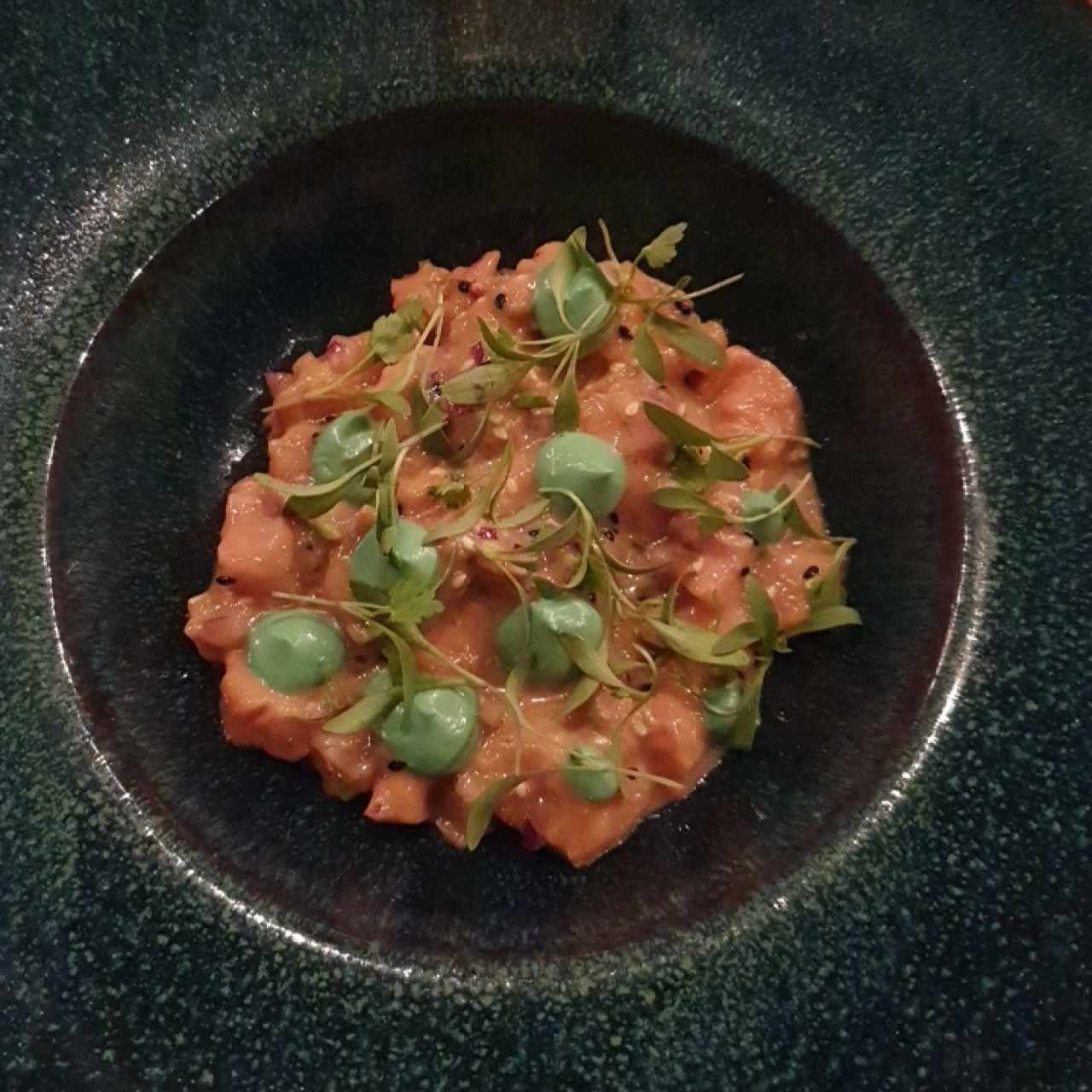 PARA COMENZAR - TARTAR DE SALMON