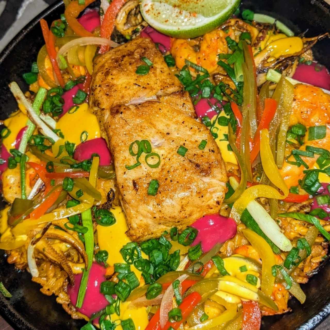 Arroz con Concolón de mariscos y Pescado