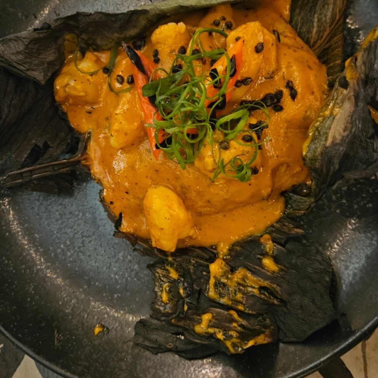 Tamal de arroz con langostino