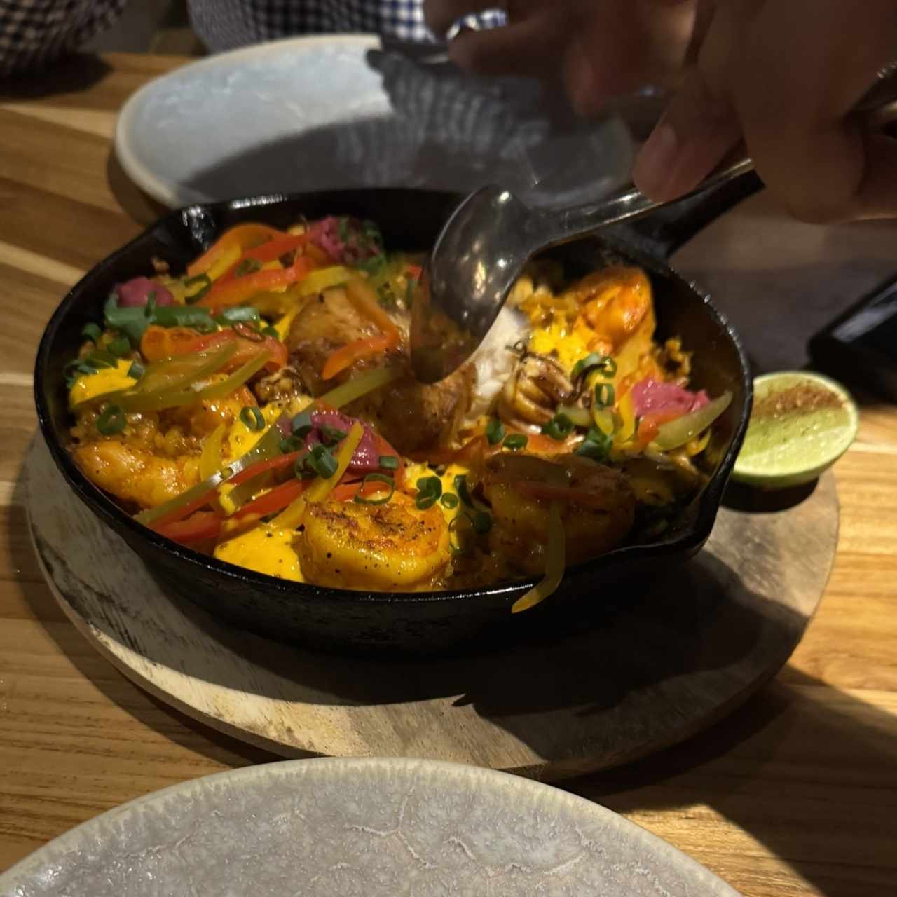 Arroz con Concolón de mariscos y Pescado