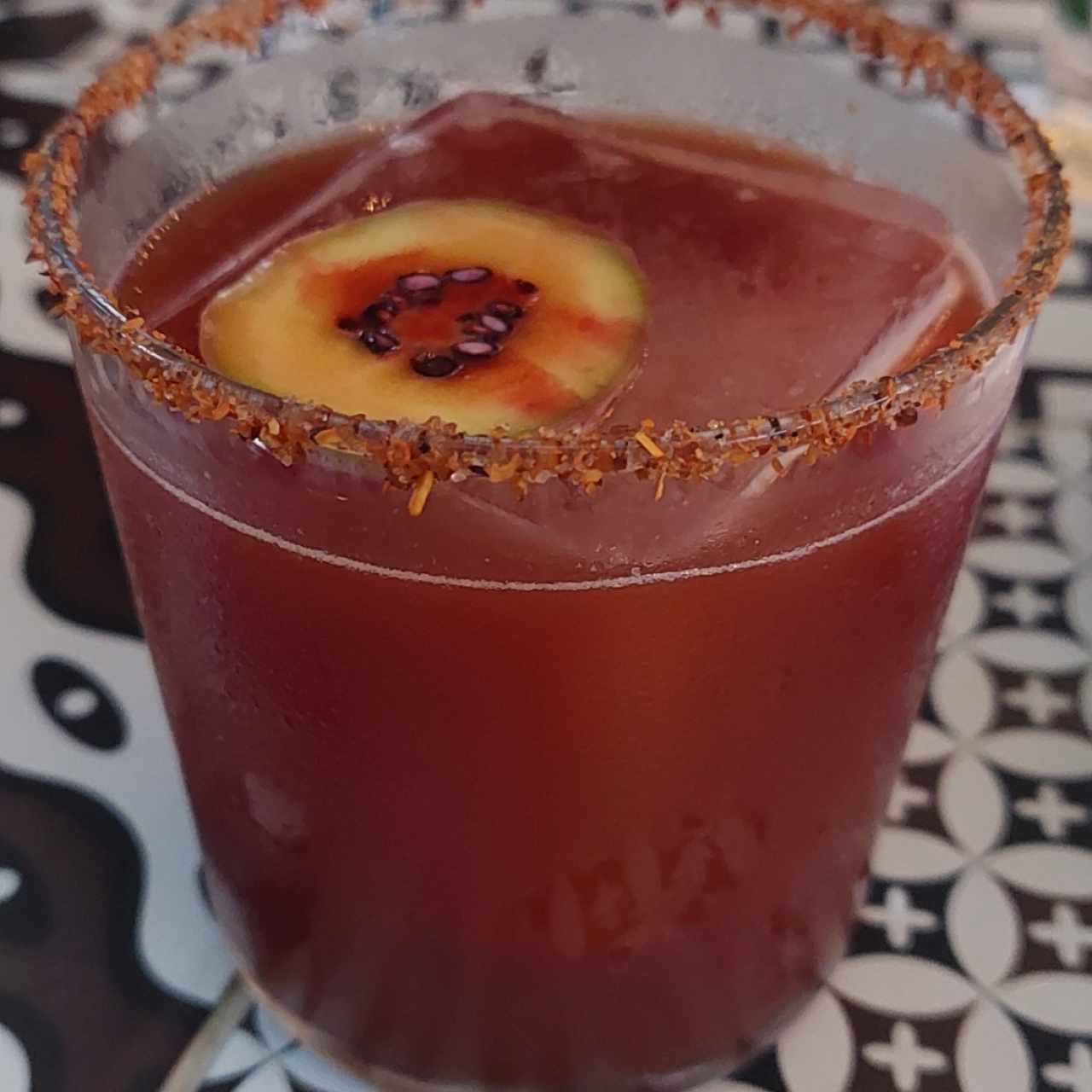 coctel con mezcal