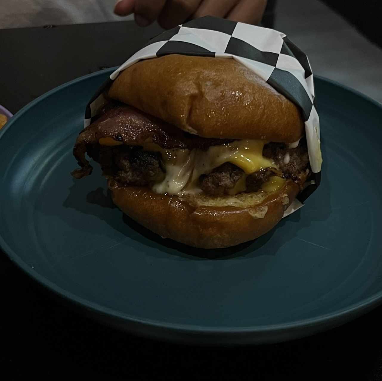 BURGERS - BITE ME