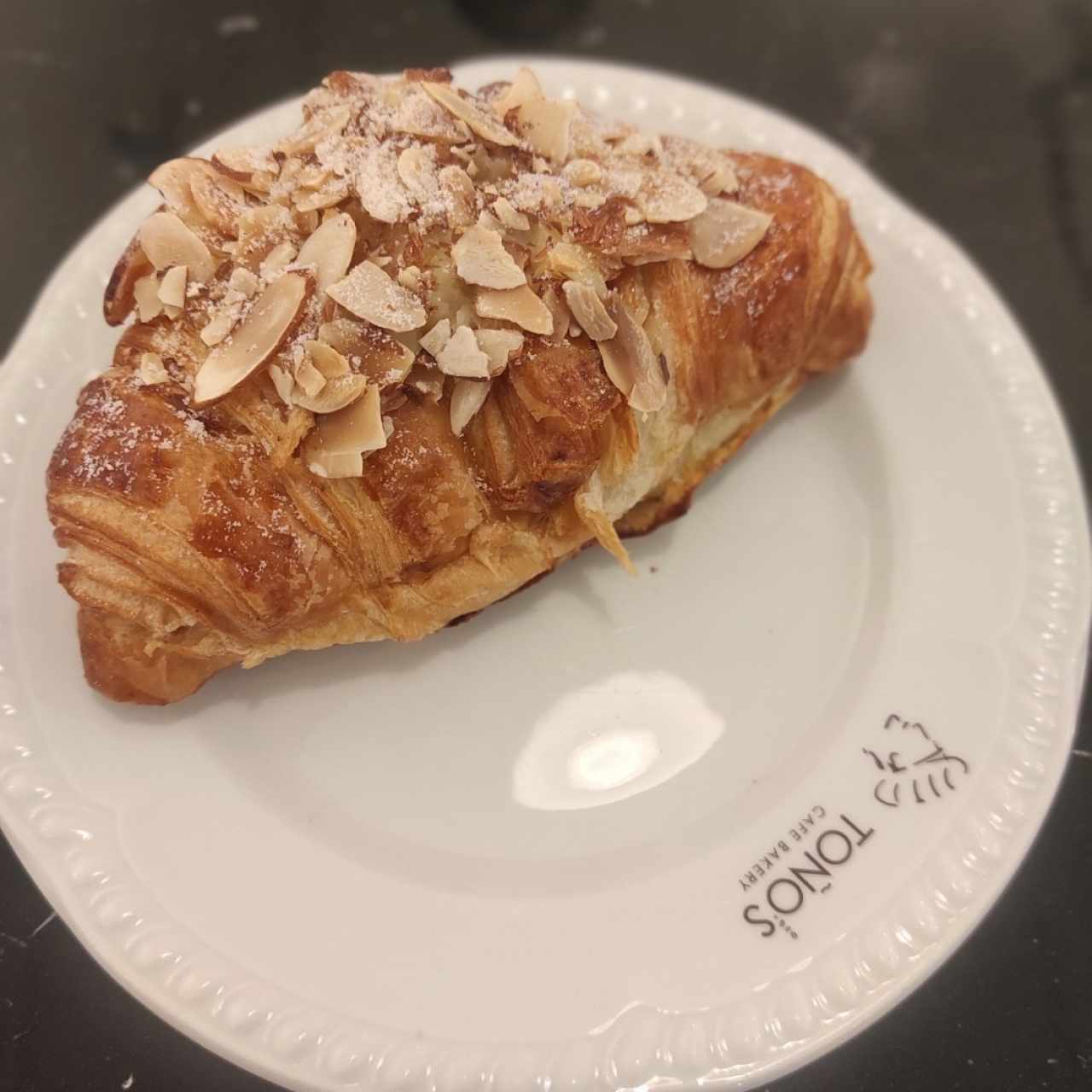 Croissant de almendras