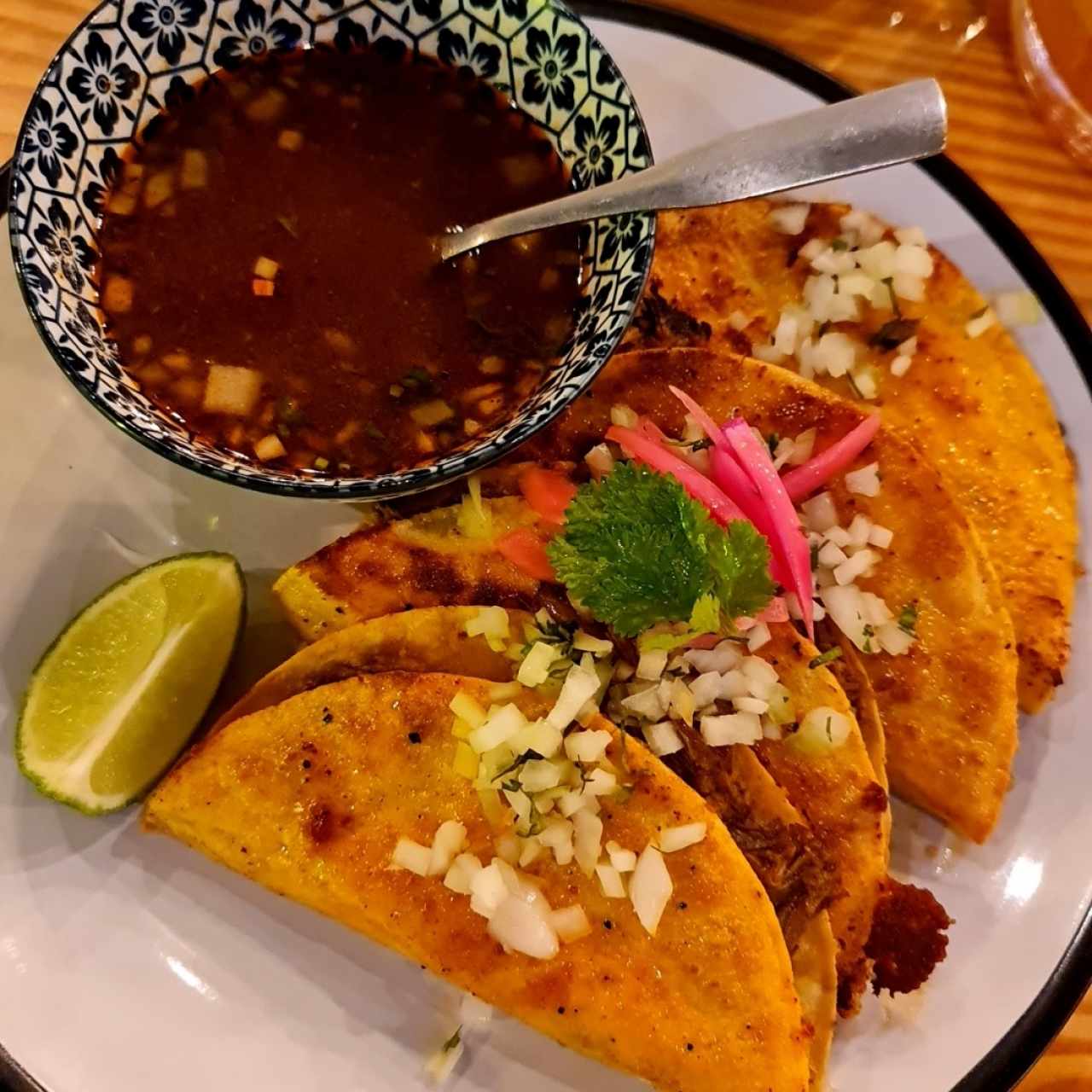 Tacos de Birria de Res // Beef Birria Tacos