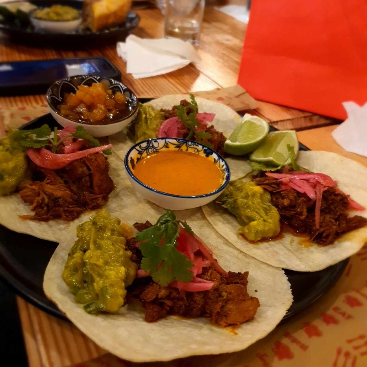 tacos de cochinita