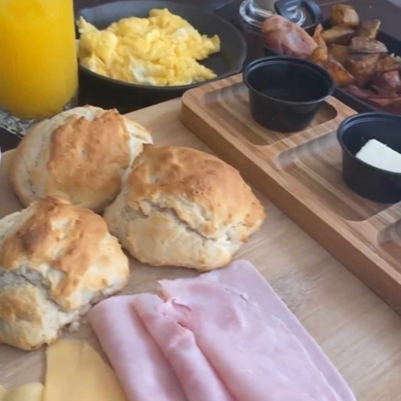 Brunch - Country Biscuit Breakfast