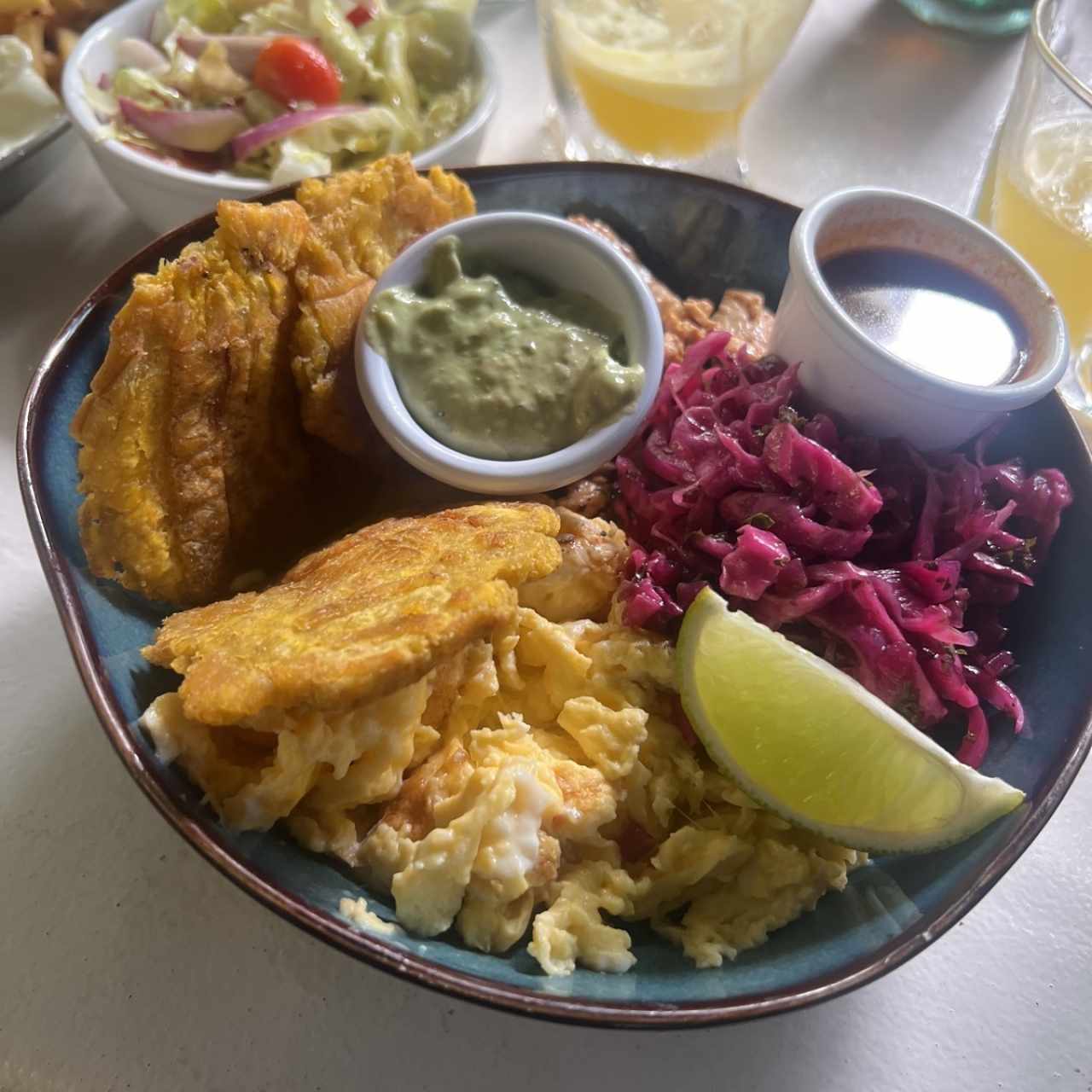 Patacones( Carne, Pollo o Mixto)