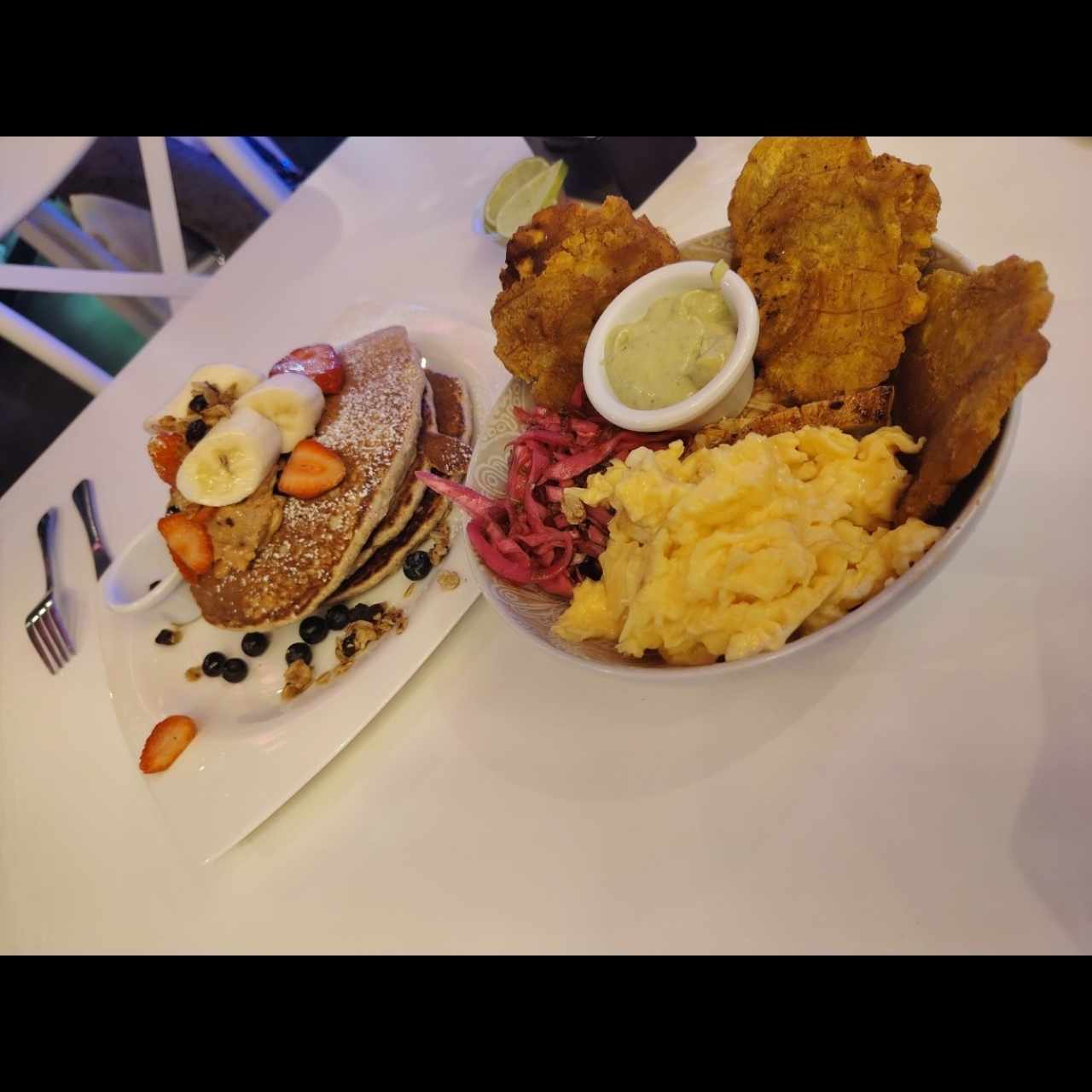 Patacones( Carne, Pollo o Mixto)