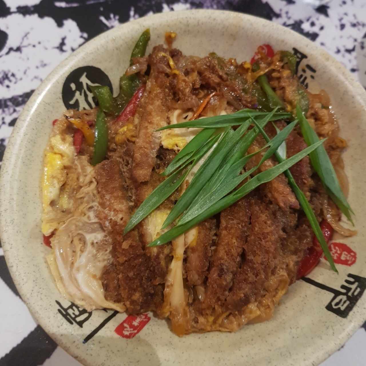 Tokio Bowls - Katsudon (Cerdo)