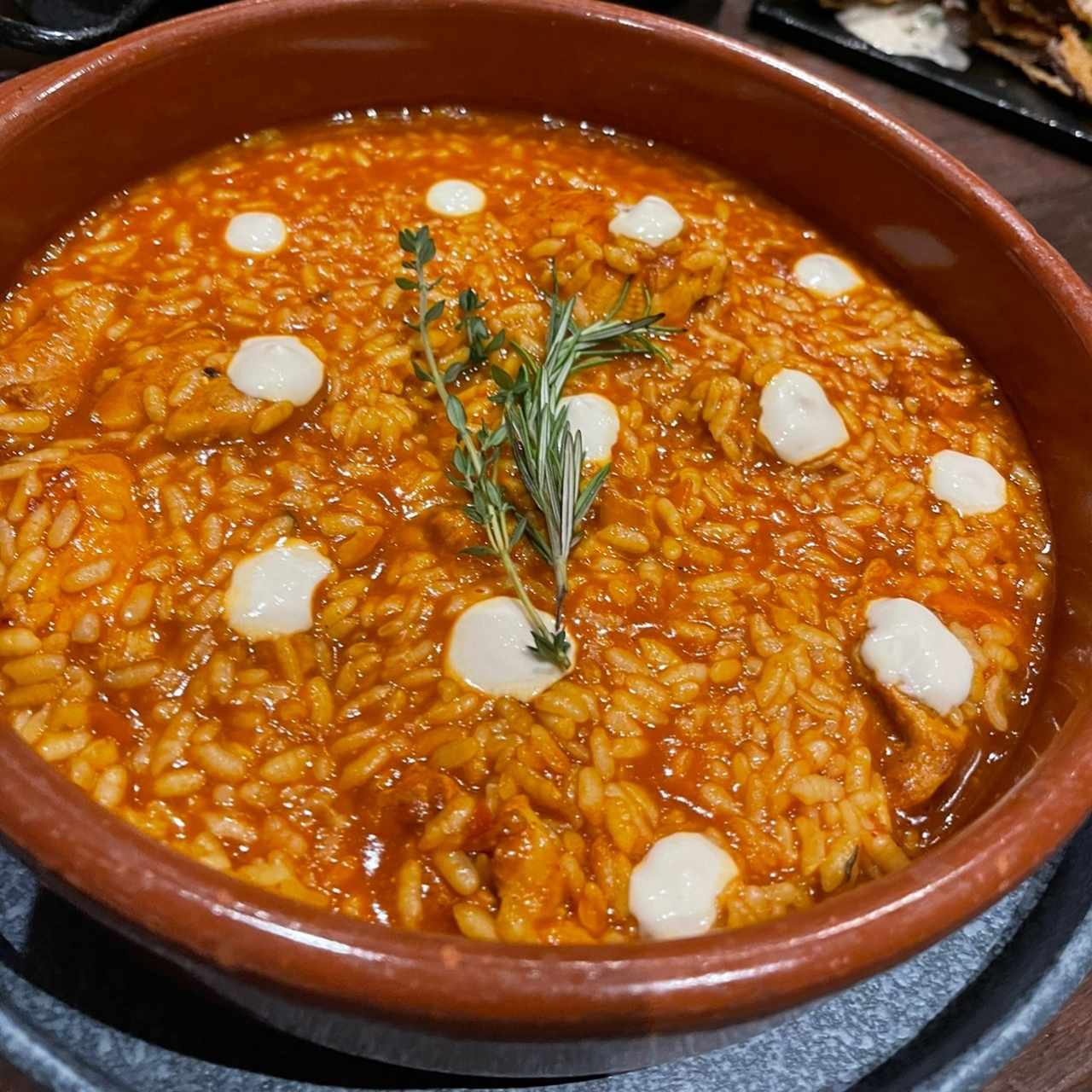 Arroz con Pollo Campero sin sabor, muy basico y malo