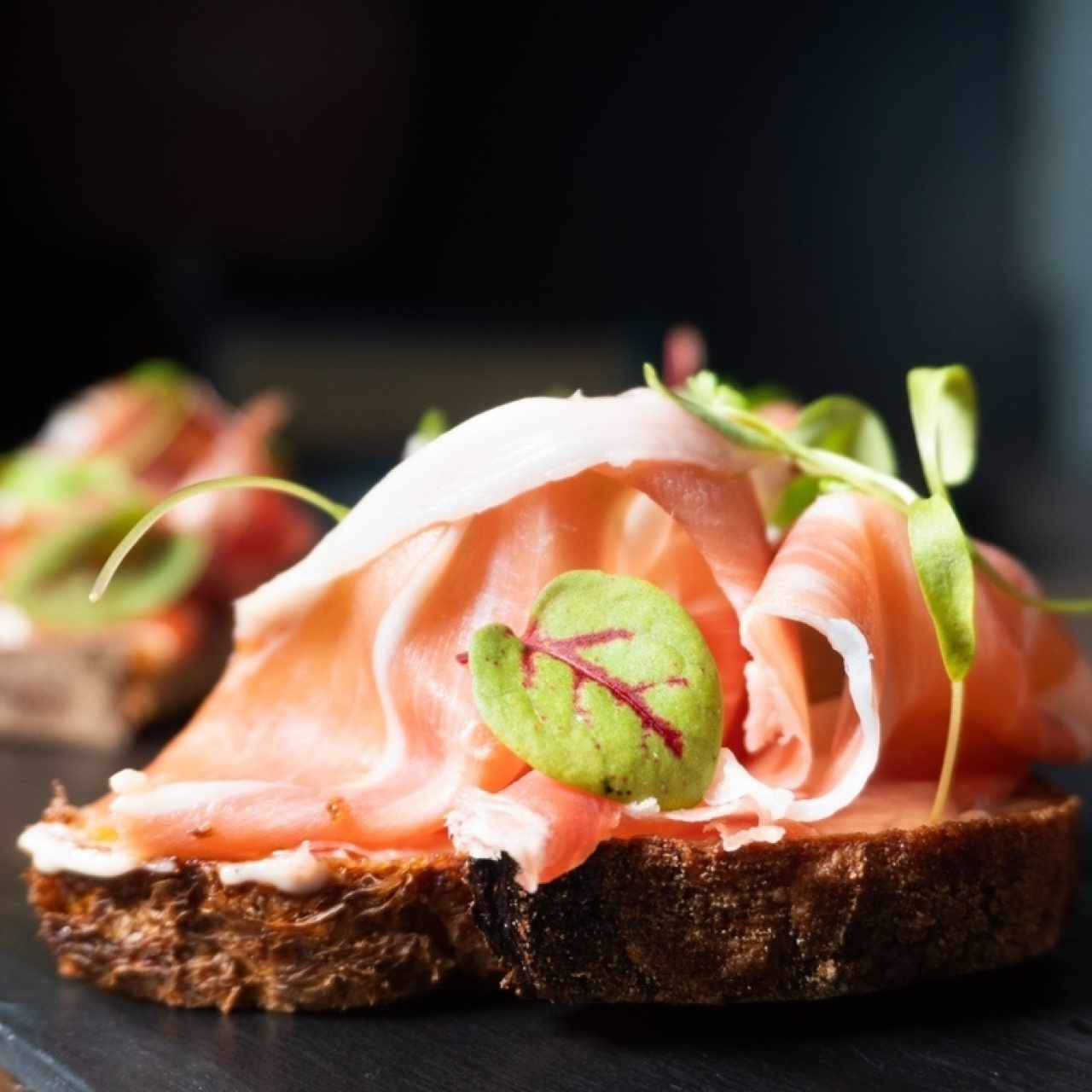 Tapeo - Montadito de Jamón