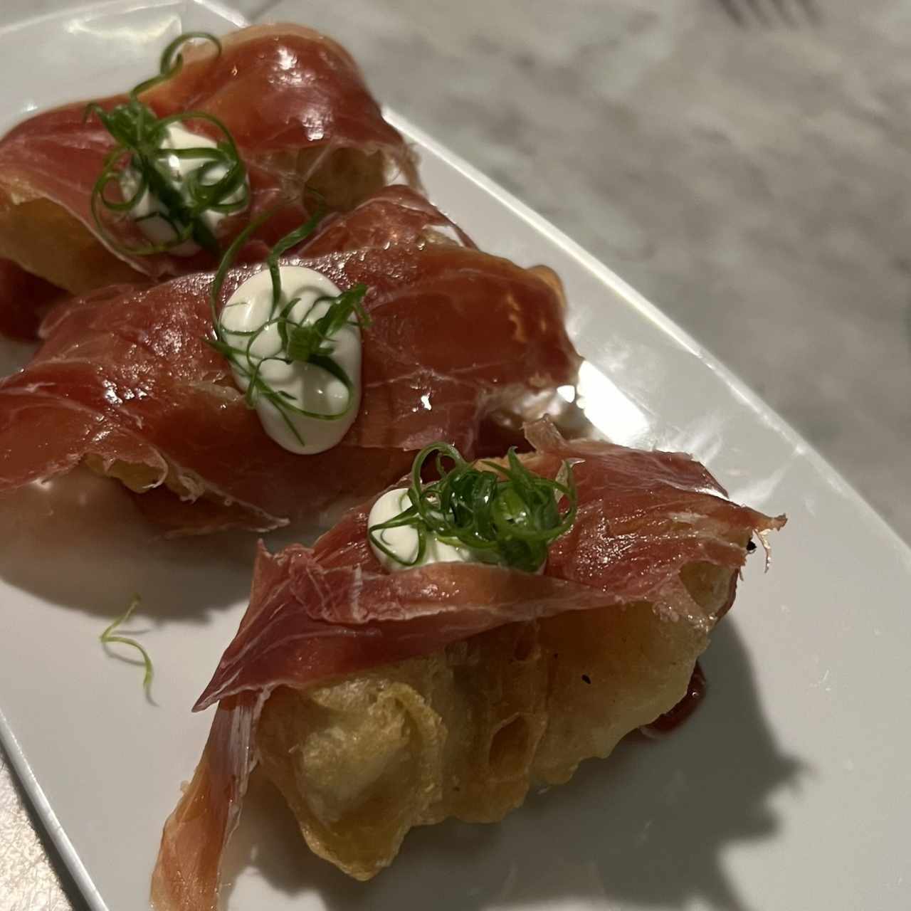 Langostinos Tempura con Jamón Serrano