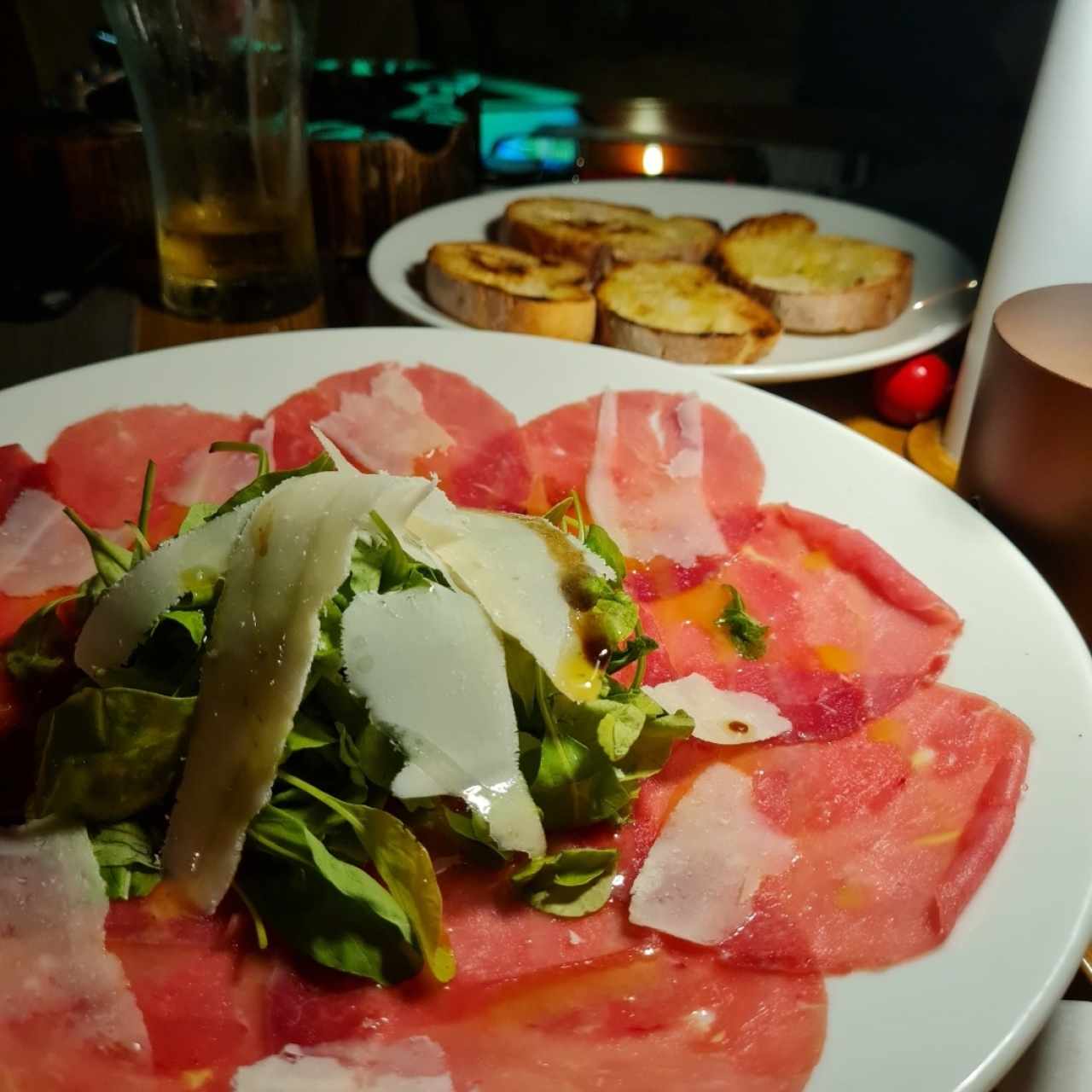 Carpaccio de Carne con aceite de trufa