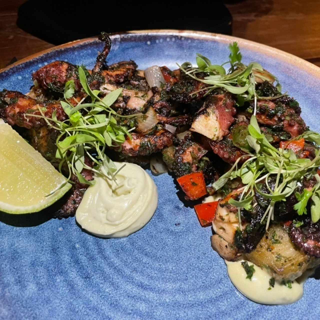 Pulpo con yuca y chimichurri