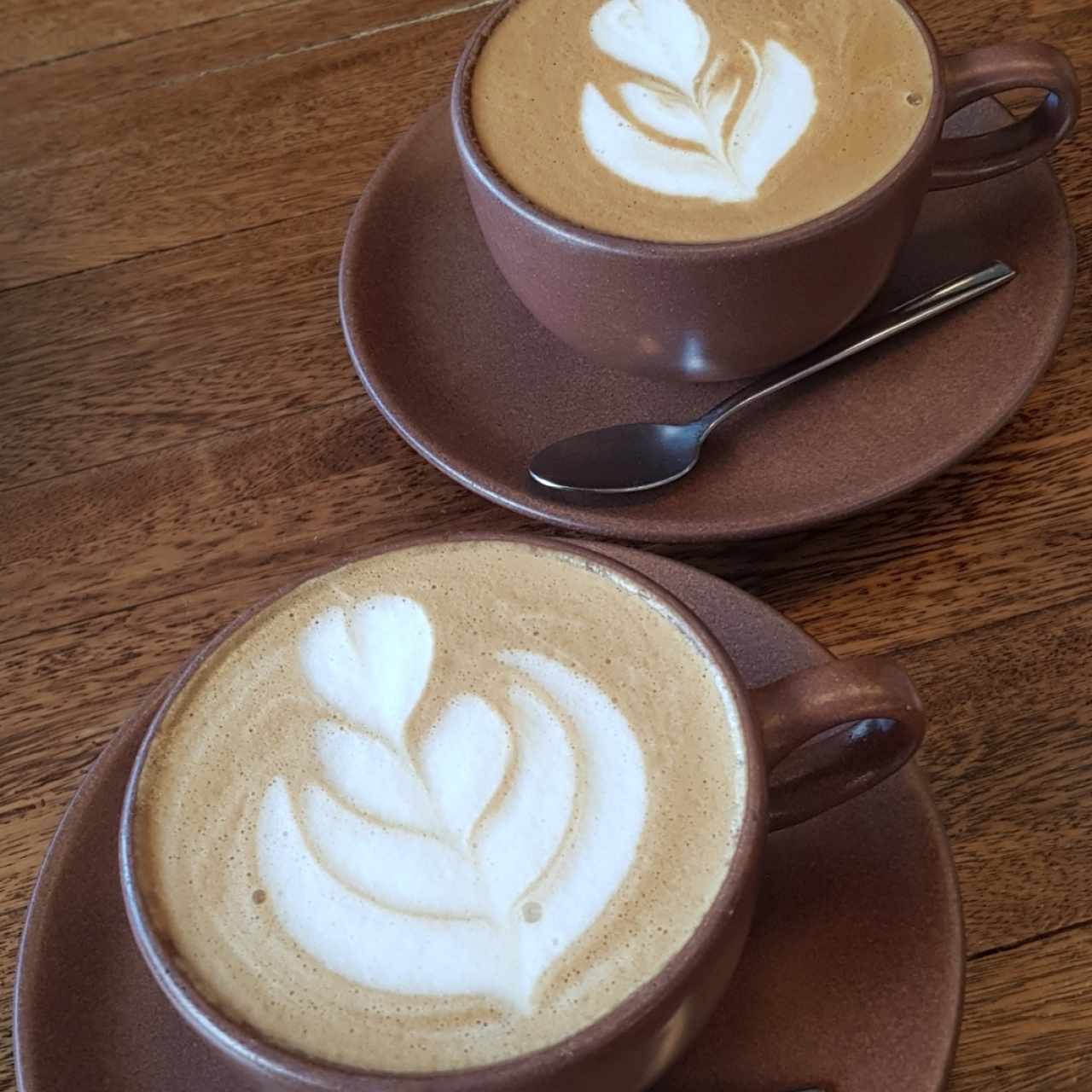 capuchino con leche de almendras