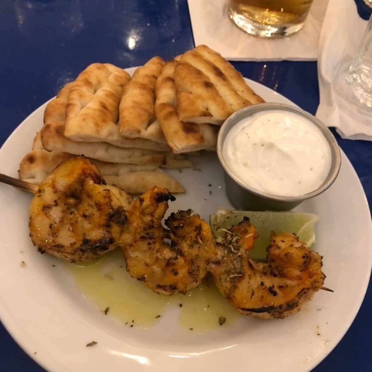 Brocheta de langostinos