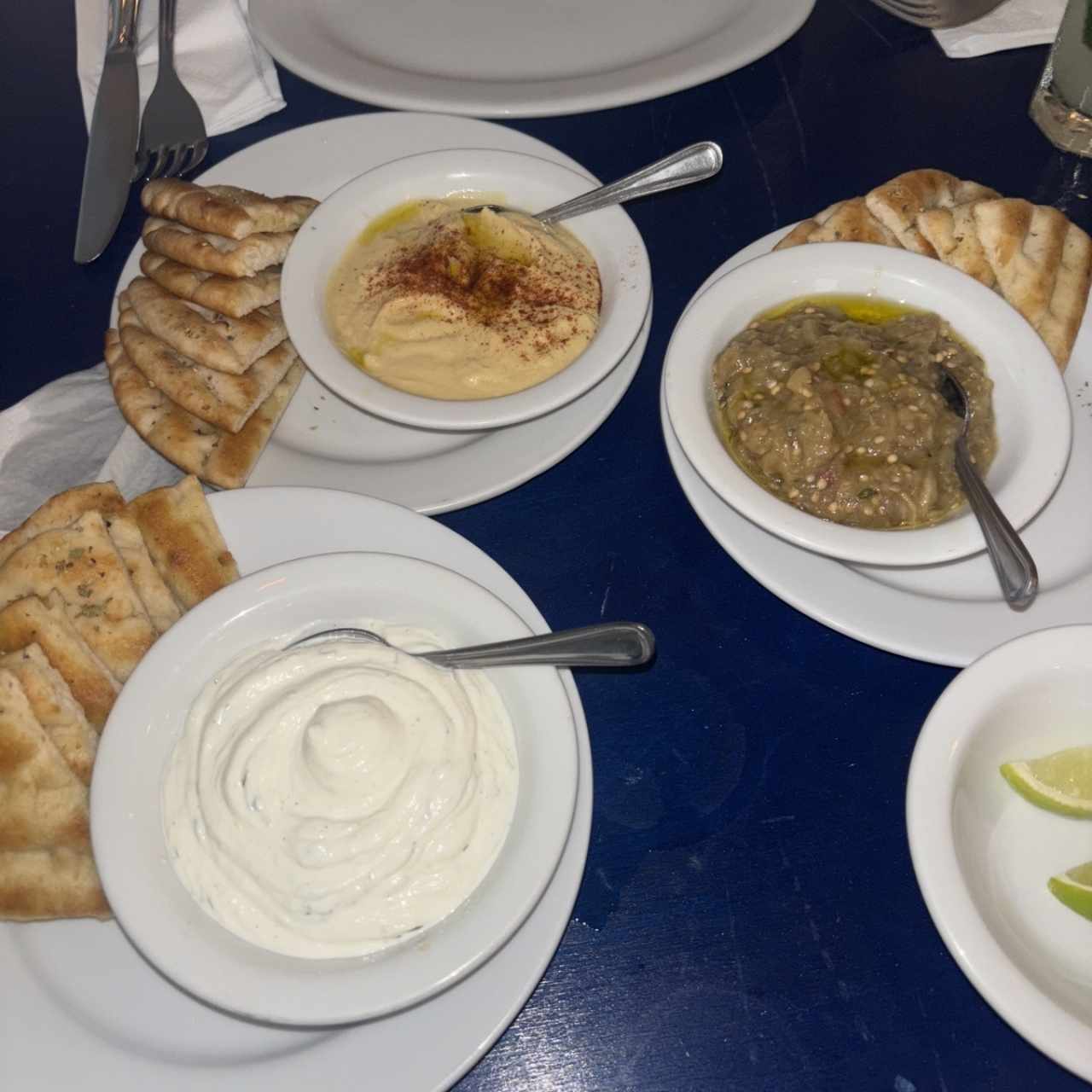 MEZEDES - TRIO