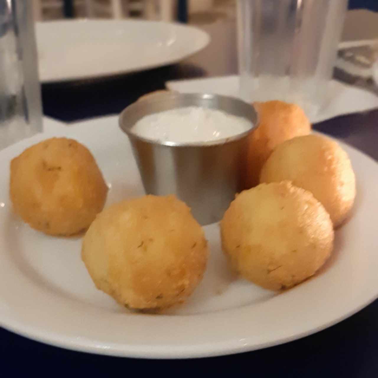 Tyrocroquetes