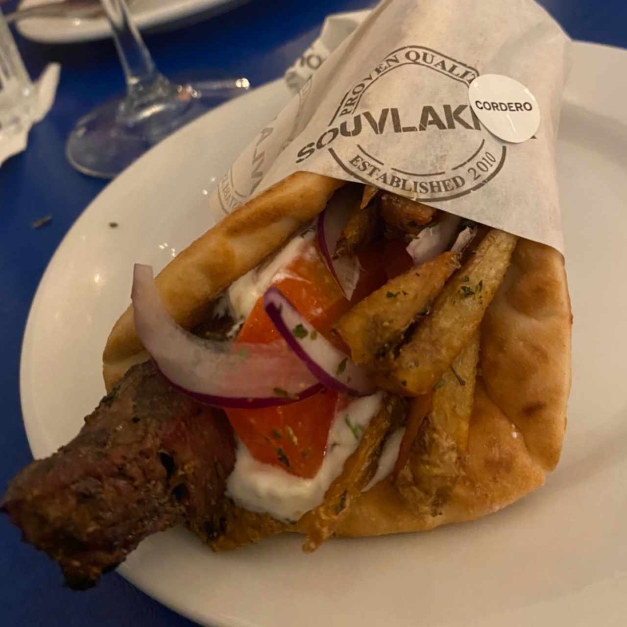 Souvlaki de cordero