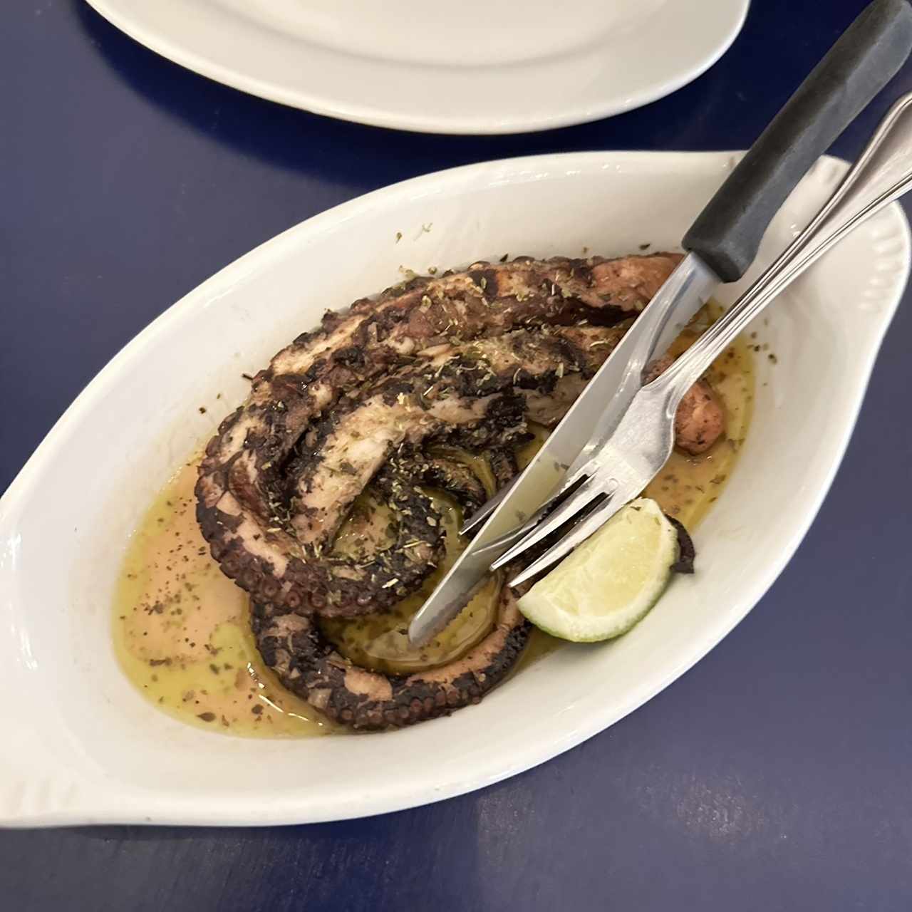 Oktapodi Ksidato (Pulpo al carbón)