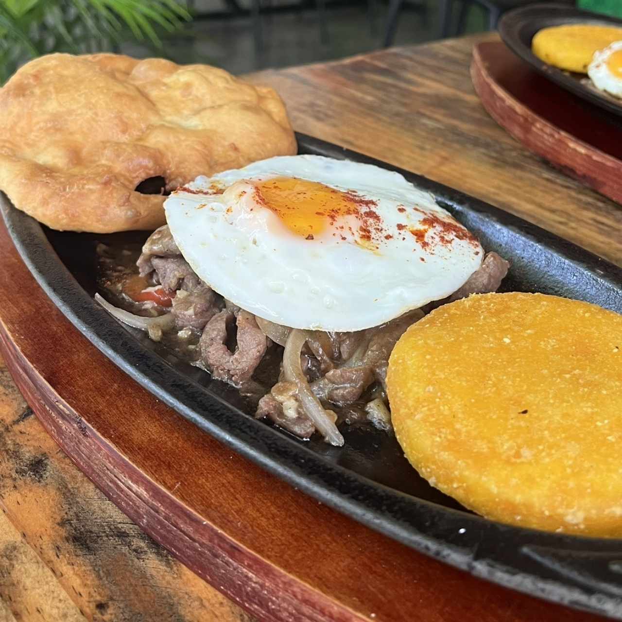 Bistec a caballo con torilla