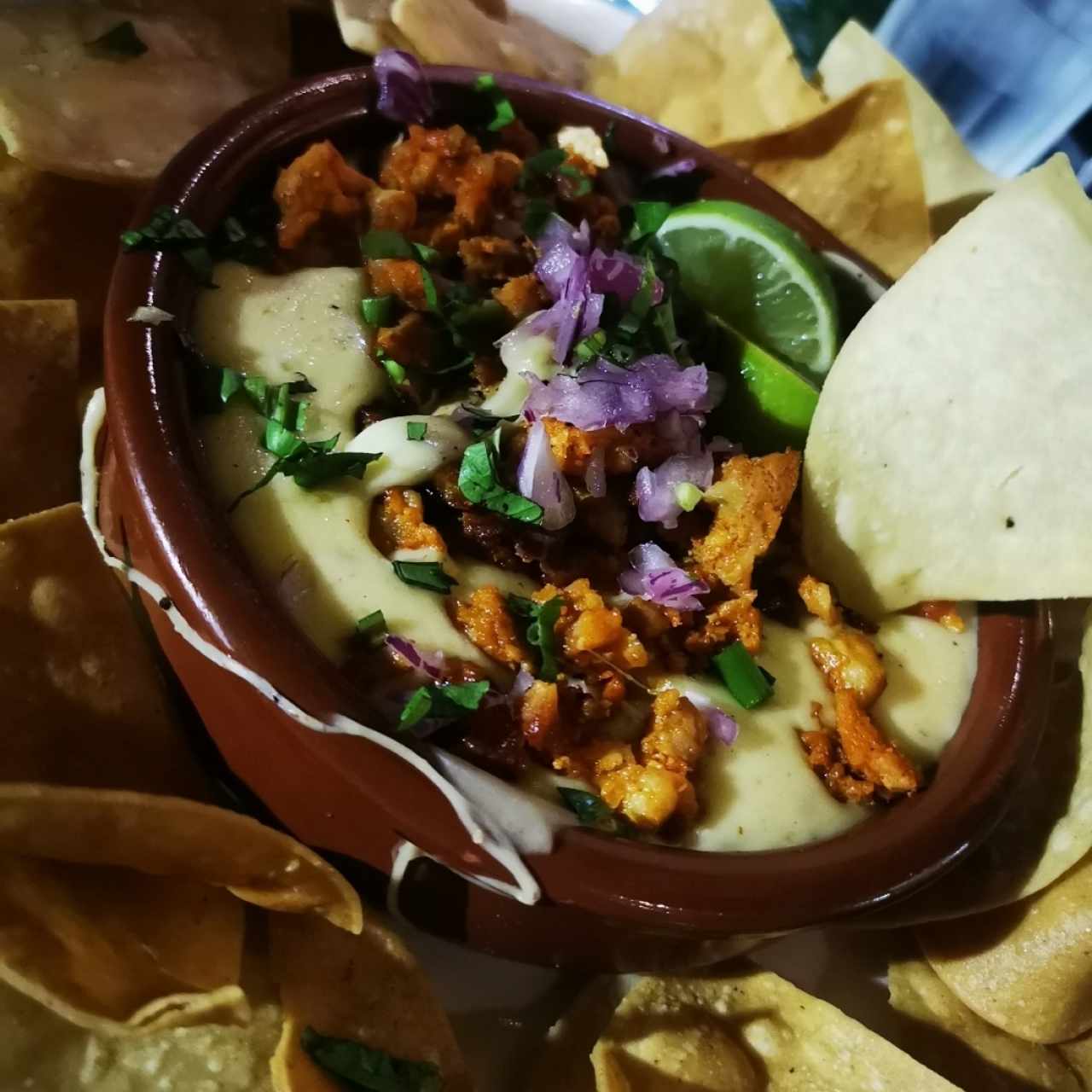 Queso con chorizo