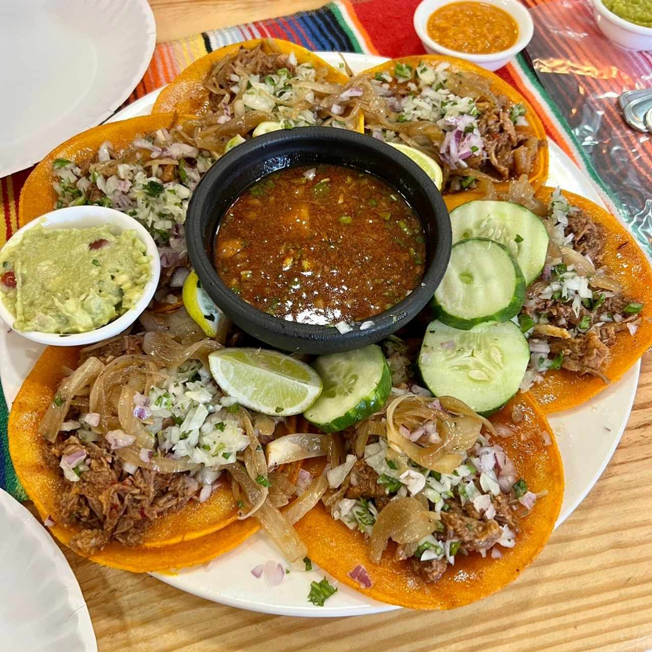 Bandeja de Tacos de Birria