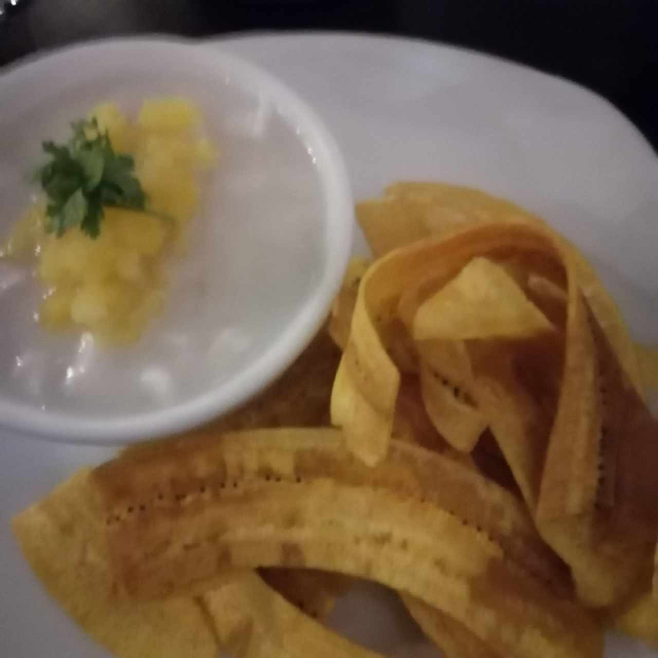 Cerviche de corvina y piña