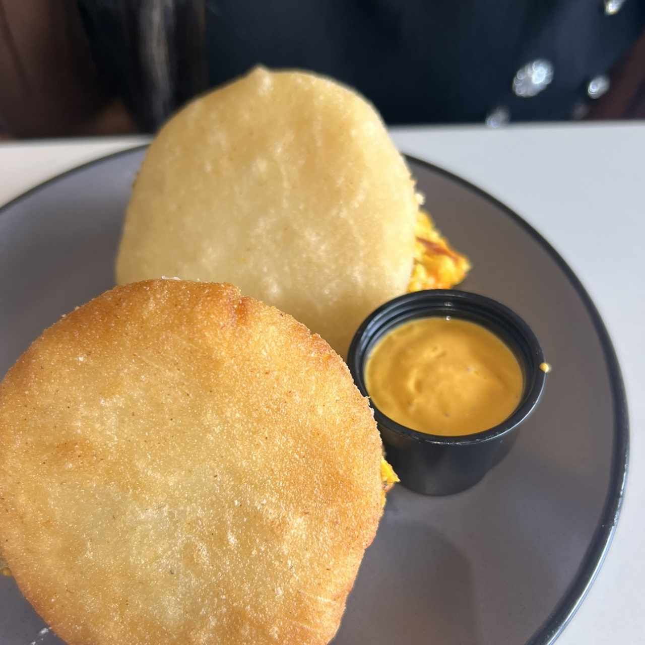 Desayunos - Arepa perico