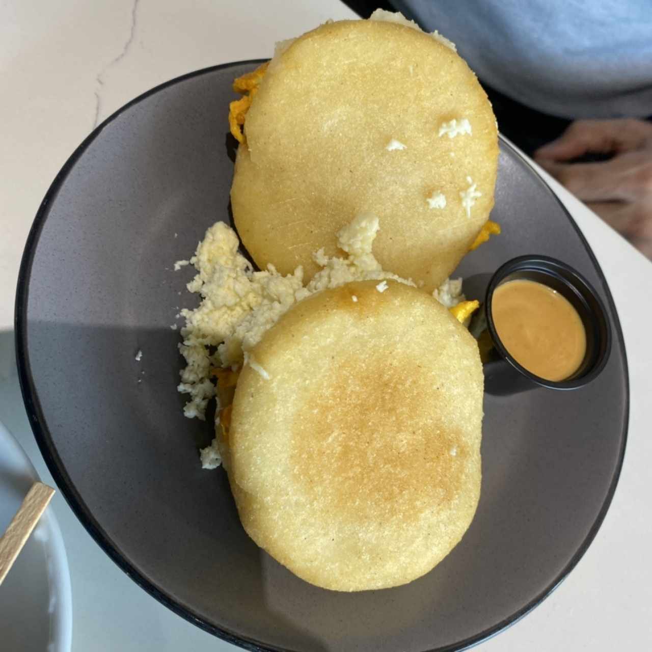 Desayunos - Arepa de perico