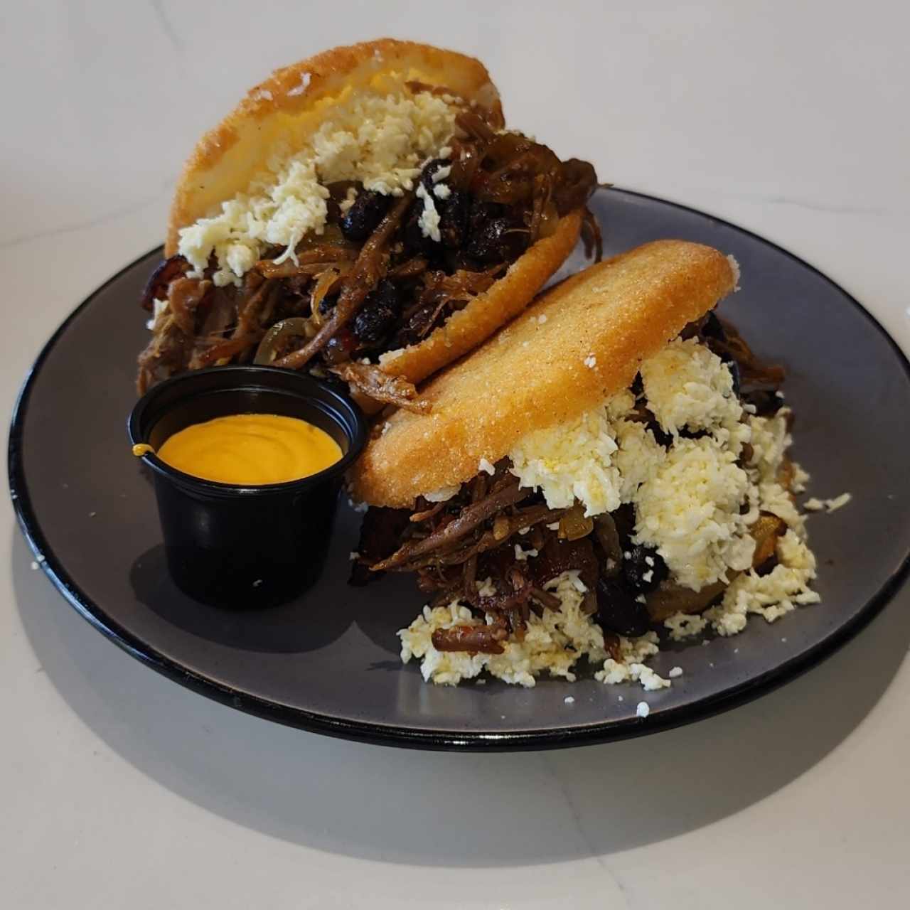 Desayunos - Arepa de Pabellón