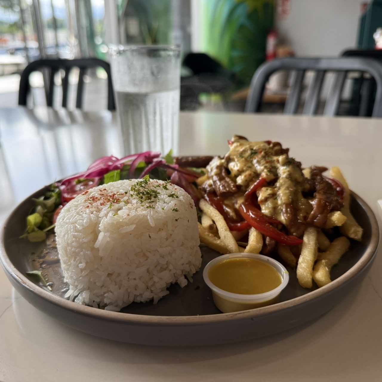Lomo saltado