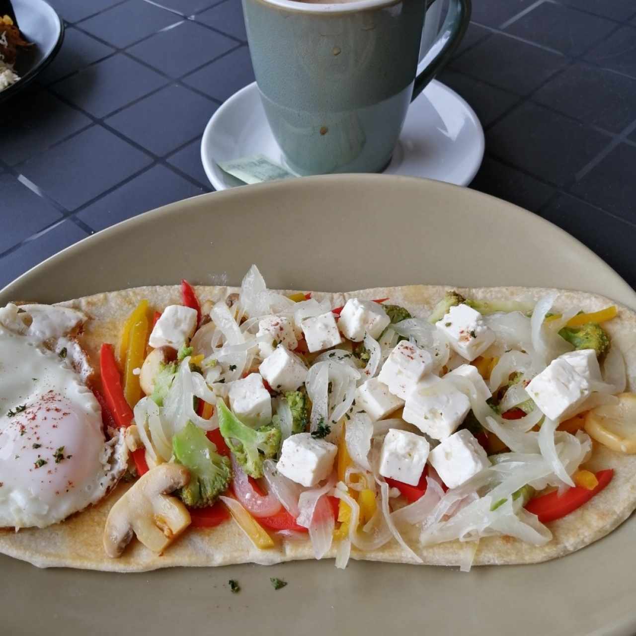 Desayunos - Flatbread Vegetariano