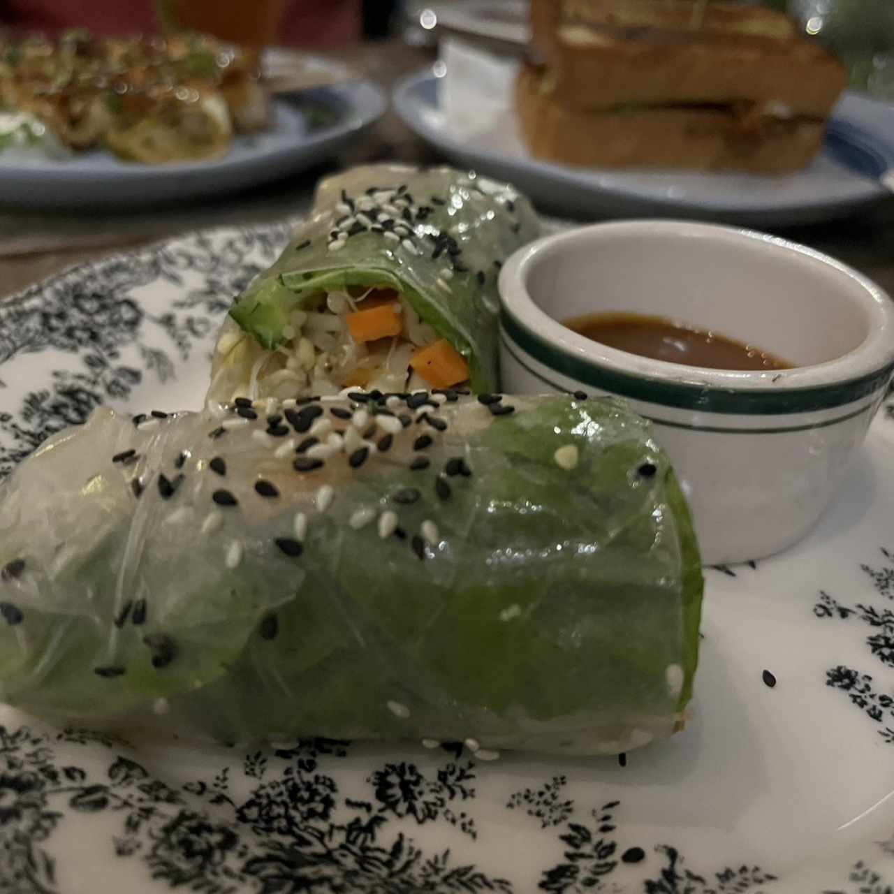 Veggie Summer Roll (v)