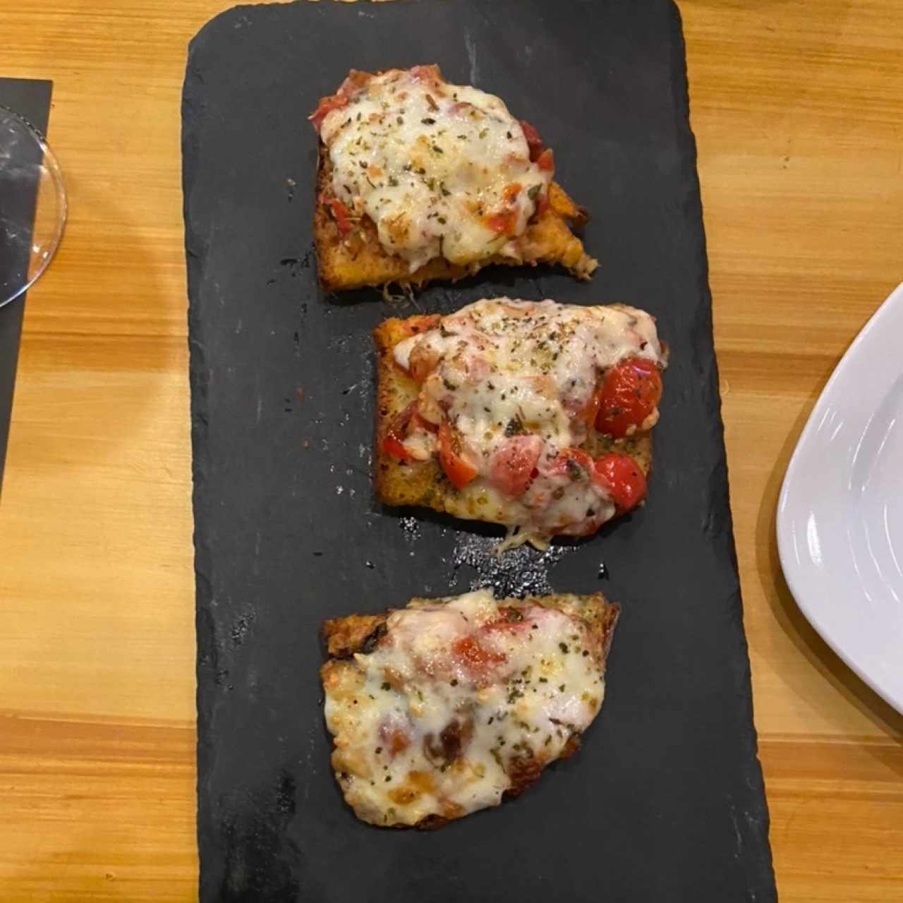 Menú Bar - Bruschetta Pomodoro