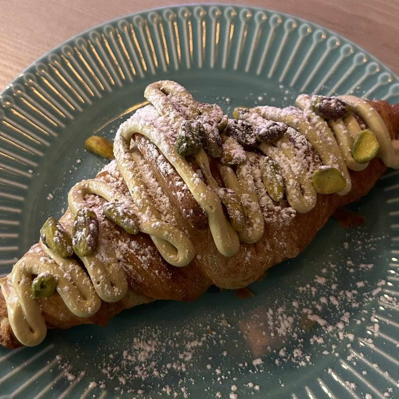 Croissant Con Crema de Pistacho