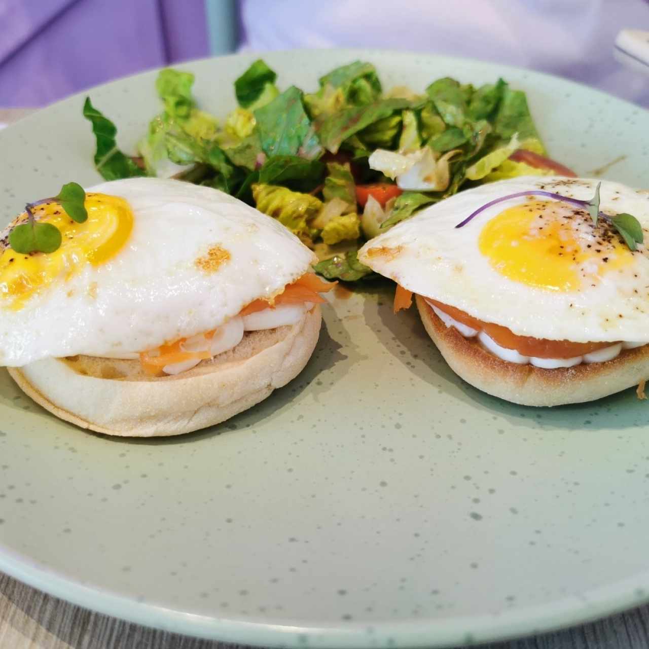 Benedict egg con salmon