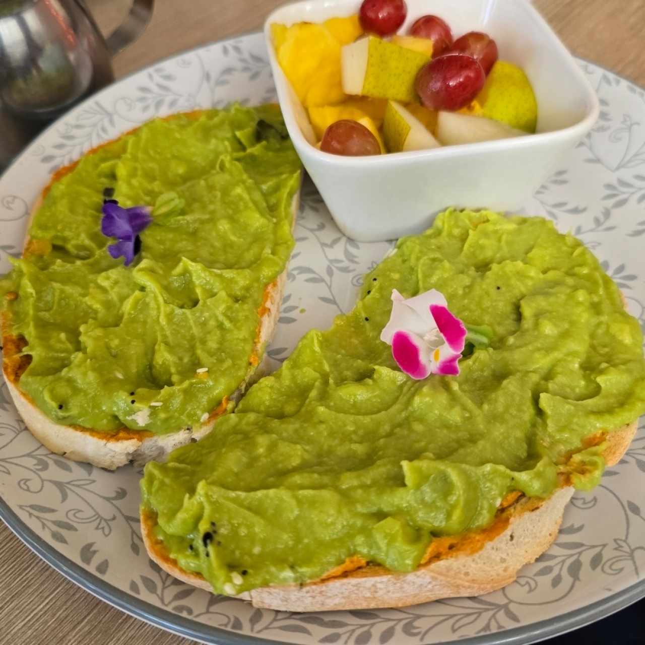 Avocado Toast - Avocado Vegana