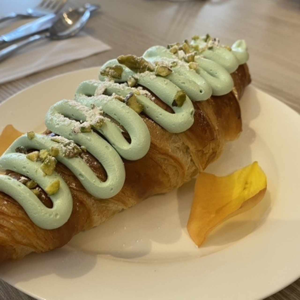 Croissant Con Crema de Pistacho