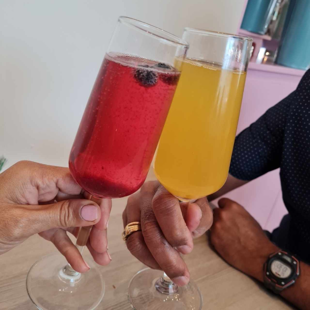 mimosas de blueberry y de maracuyá