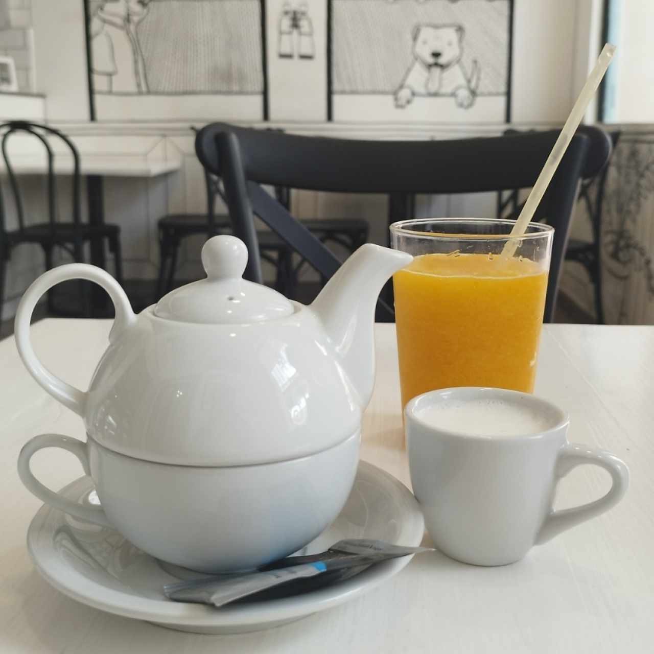 Té y jugo de mango