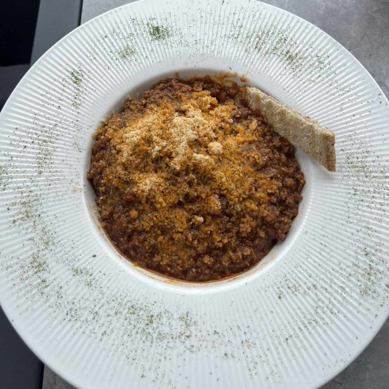 Ravioli con ragu de carne