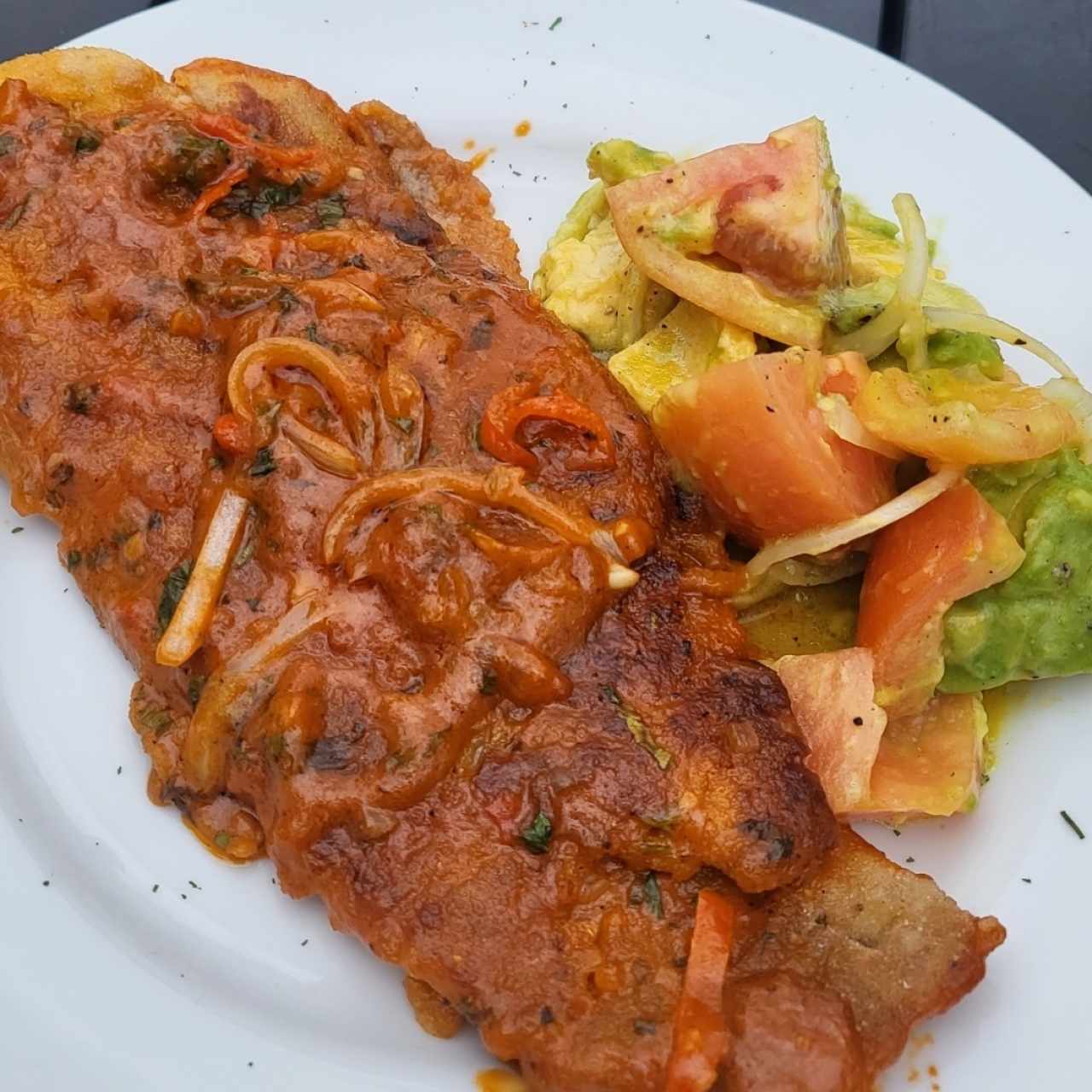 filete de pescado en salsa de coco 