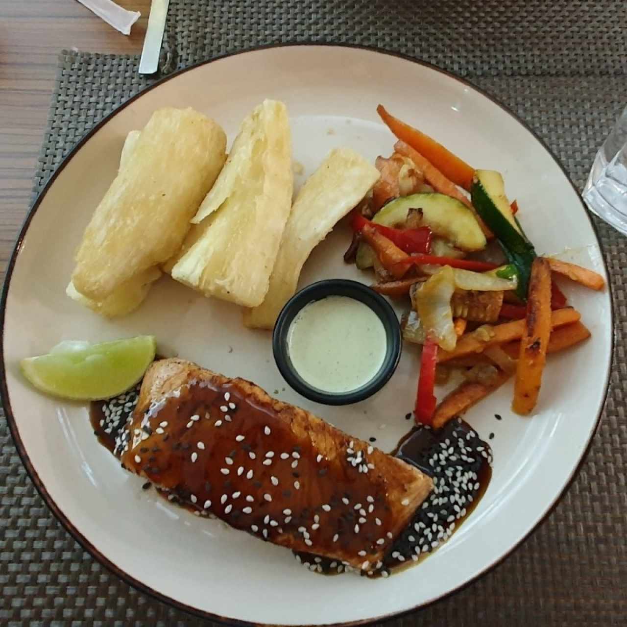 Salmón en salsa teriyaki